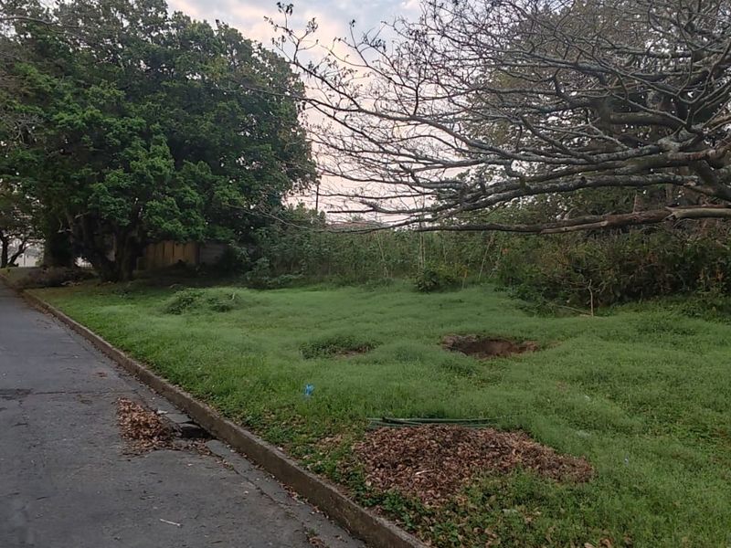 Build your dream home on this beautiful seaside property! - Photo 1