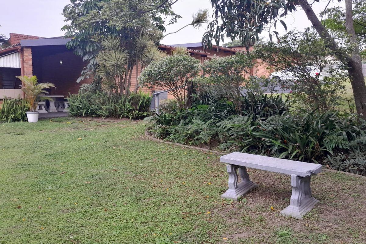 Charming - 1 Bedroom Flat with enclosed balcony - Photo 5