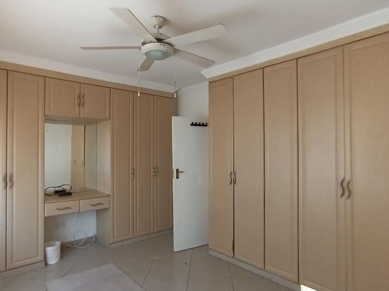 4 bedroom spacious townhouse for sale in Ramsgate - Photo 7