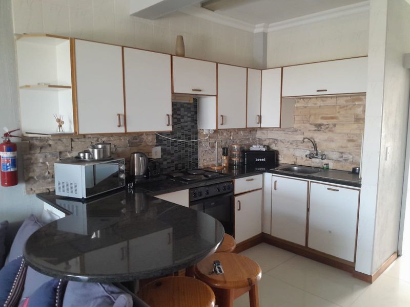 Beautiful 2 Bedroom Holiday Apartment, Sea Facing - Photo 10