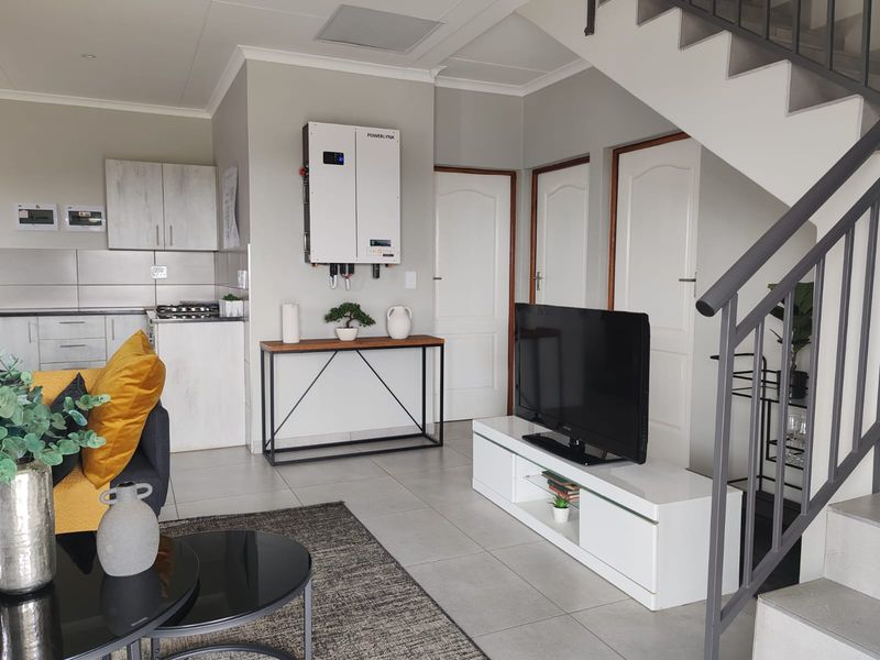 A LIFEESTYLE OF SPACE, STYLE AND SOPHISTICATION - 🚀 INVEST IN MIDRAND ! - Photo 6