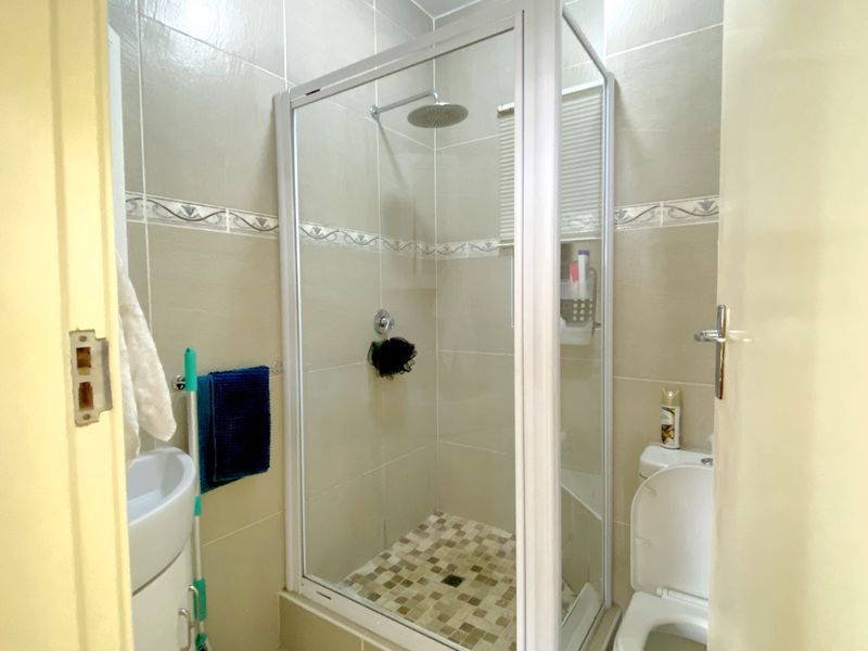 Beachfront Bliss with 2 Bedrooms Fully Furnished Coastal Luxury - Photo 10