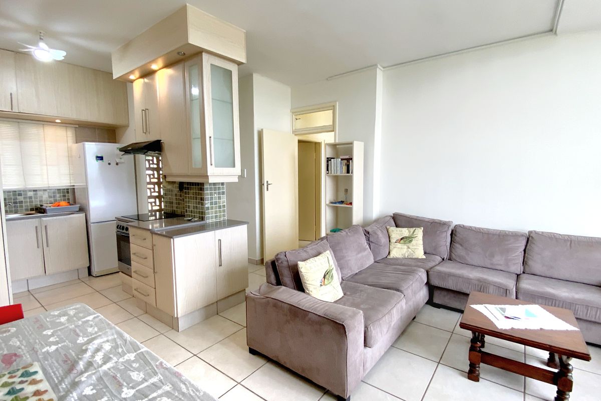 Stylish Beachfront Escape Fully Furnished - Photo 2