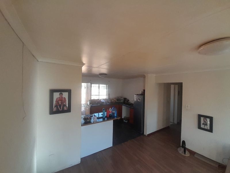 Welcome Home! Discover this beautiful 3-bedroom townhouse - Photo 7