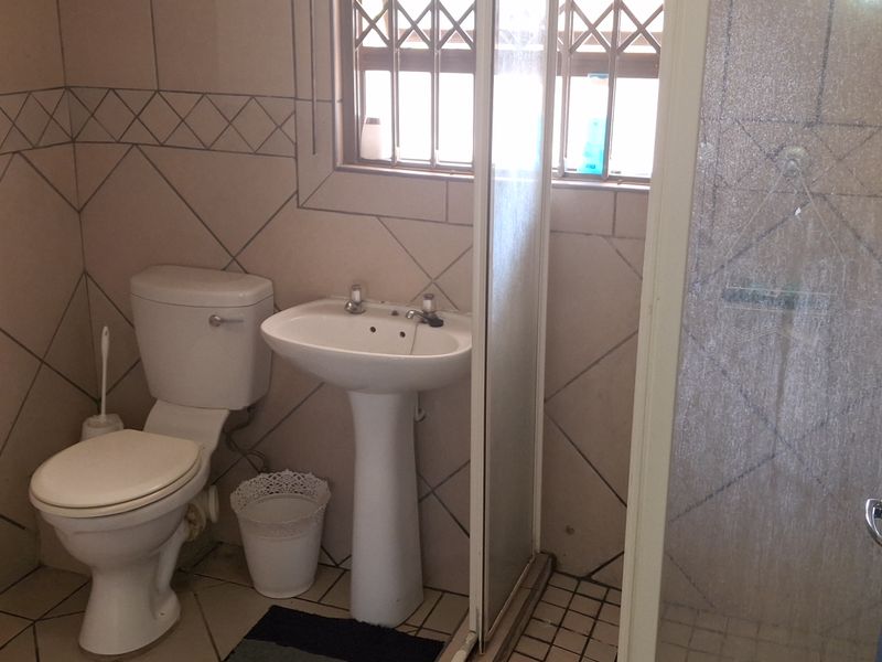 Fully Furnished Two-Bedroom Apartment for Sale  Sea Breeze West - Photo 9