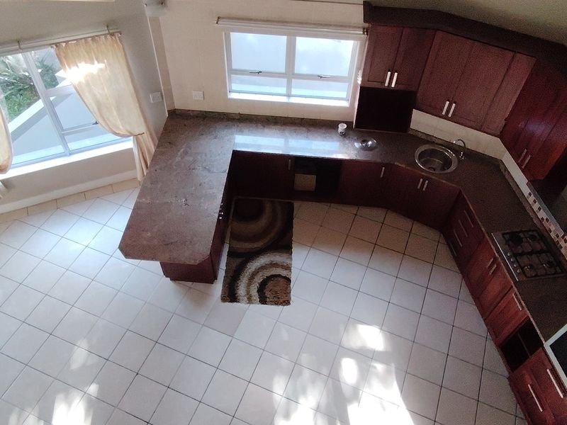 Beautiful Family Home with Flatlet in Popular Shelly Beach - Photo 9