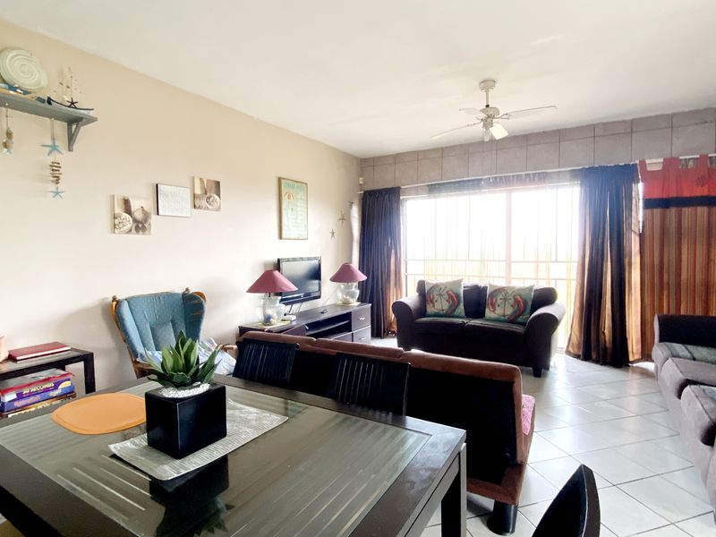 Your Everyday Getaway by the Sea - Photo 1
