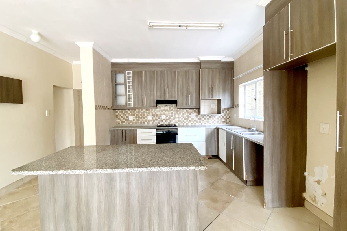A Smart Coastal Investment Style, Space & Sea Air - Photo 3
