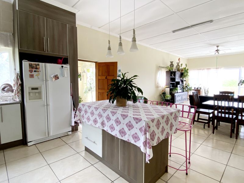 Ocean Views. Modern Design. Effortless Living. - Photo 2