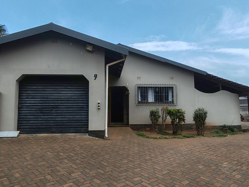 Modern Family Living at Its Best AND A Home That Offers So Much More - Photo 2