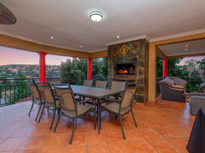 Luxury Double-Storey Home In Rangeview – Sophisticated Living With Exceptional Space & Style - Photo 2