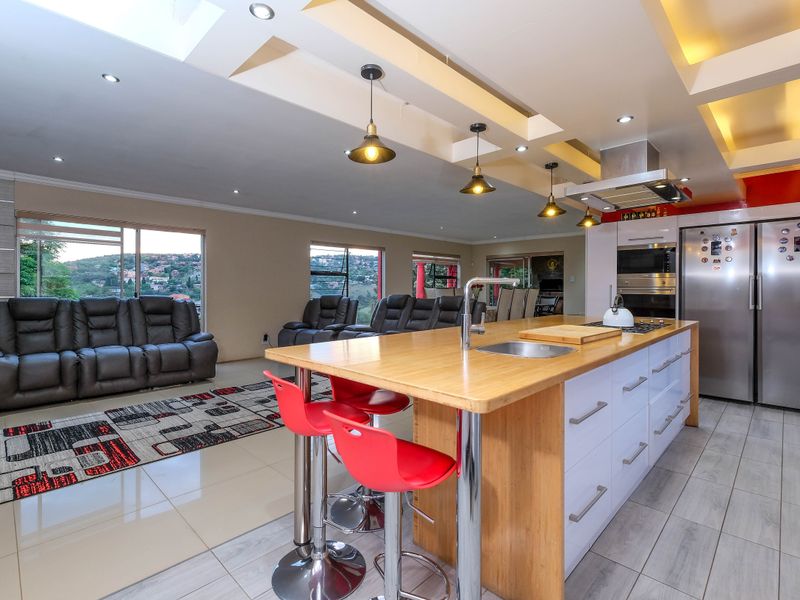 Luxury Double-Storey Home In Rangeview – Sophisticated Living With Exceptional Space & Style - Photo 4