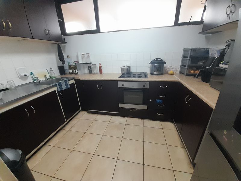 Apartment Rental Monthly In Amanzimtoti - Photo 2