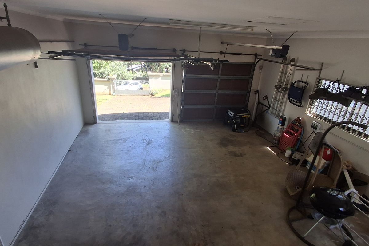 Modern Coastal Home with Breathtaking Sea Views in Leisure Bay - Photo 4