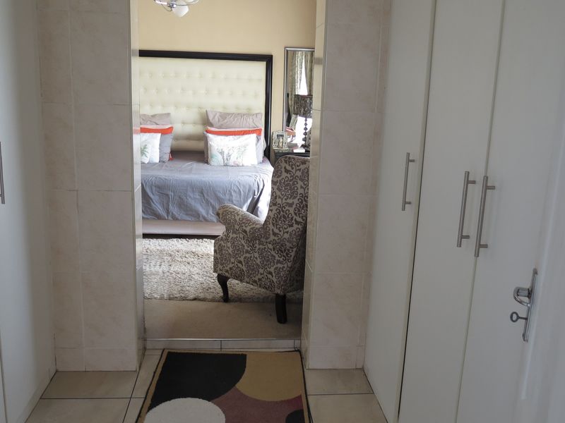 Beautiful 3-Bedroom Family Home, – A Must-See! - Photo 10