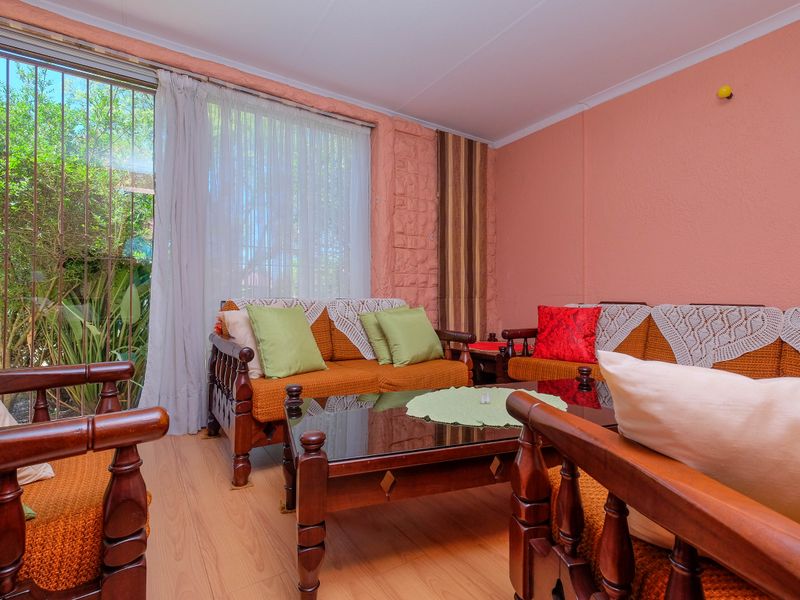 Beautiful 3 Bedroom Home with Full Flatlet in Krugersdorp North - Photo 8