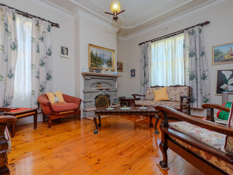 Beautiful 3 Bedroom Home with Full Flatlet in Krugersdorp North - Photo 7