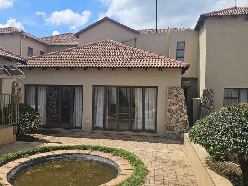 Luxury Double-Story Home with Cottage in Cinderella, Boksburg - Photo 3