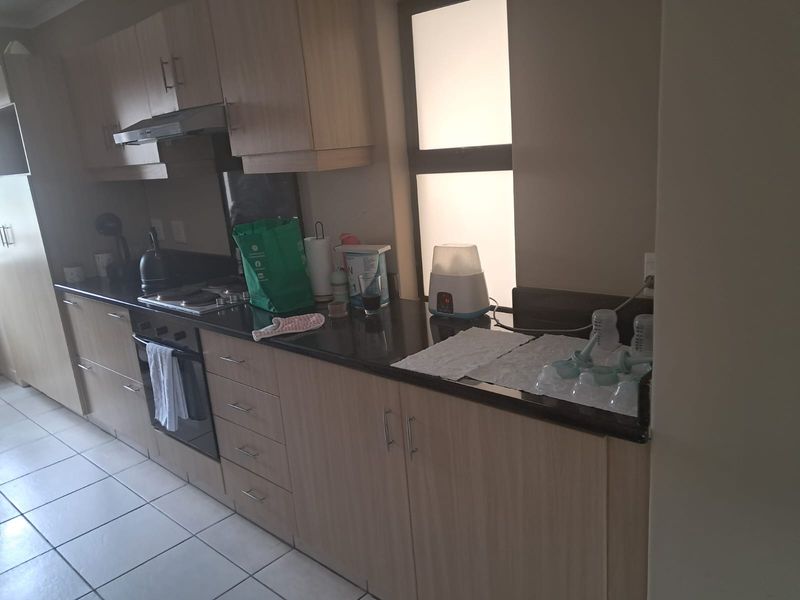 Stylish Apartment with Modern Finishes at an Unbeatable Price - Photo 3