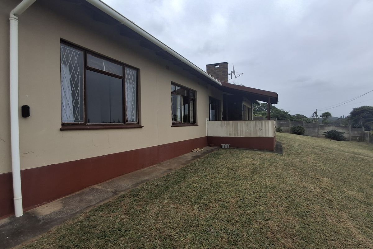 Sea View Home with Income-Generating Flatlets in Sought After Uvongo - Photo 2