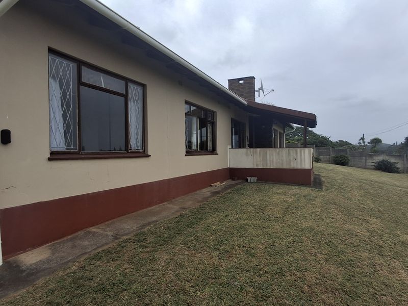 Sea View Home with Income-Generating Flatlets in Sought After Uvongo - Photo 2