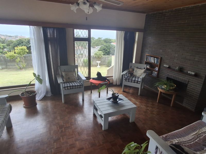 Sea View Home with Income-Generating Flatlets in Sought After Uvongo - Photo 9