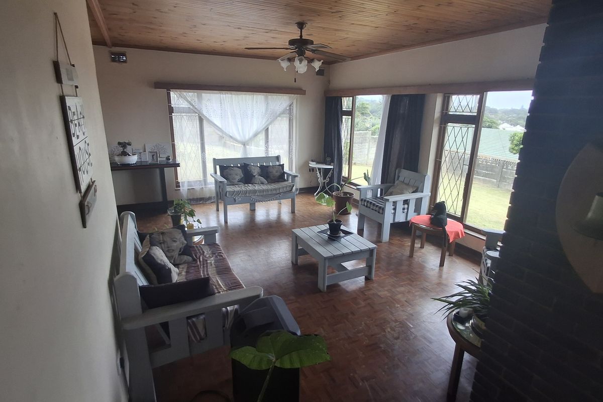 Sea View Home with Income-Generating Flatlets in Sought After Uvongo - Photo 3