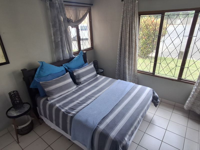 Modern Luxury Three Bedroom Apartment In Secure Coastal Complex. - Photo 7