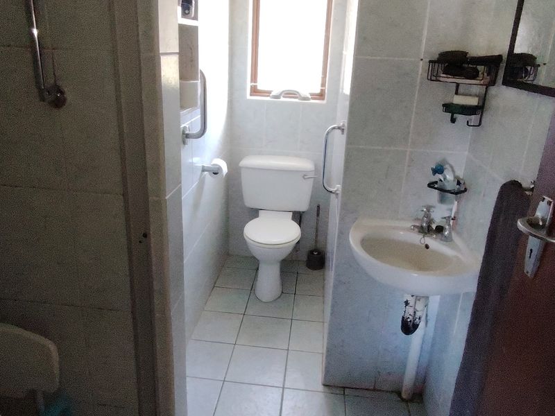 House for Sale in Uvongo – Great Value & Well Equipped - Photo 8