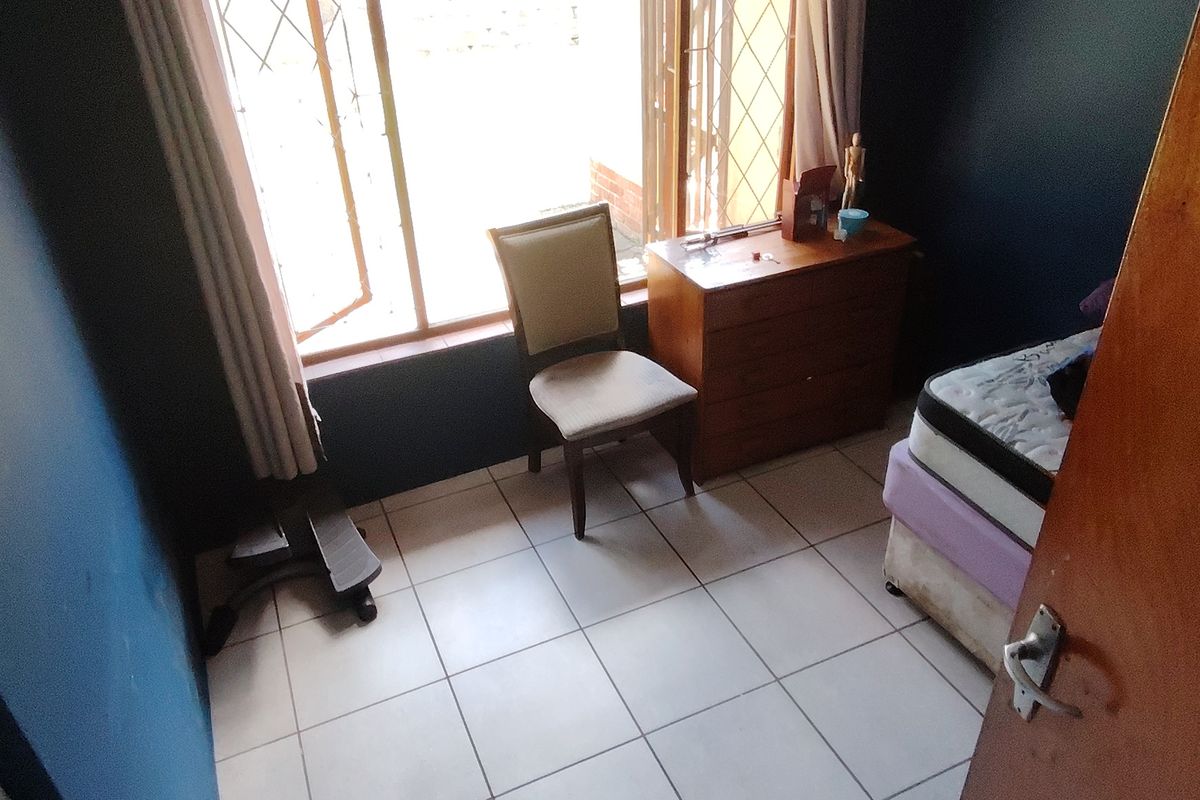 House for Sale in Uvongo – Great Value & Well Equipped - Photo 5