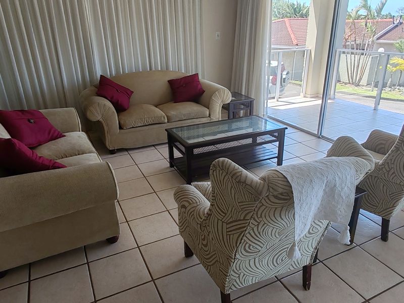 Fully Furnished Three Storey Townhouse Close to the Beach in Shelly Beach - Photo 6