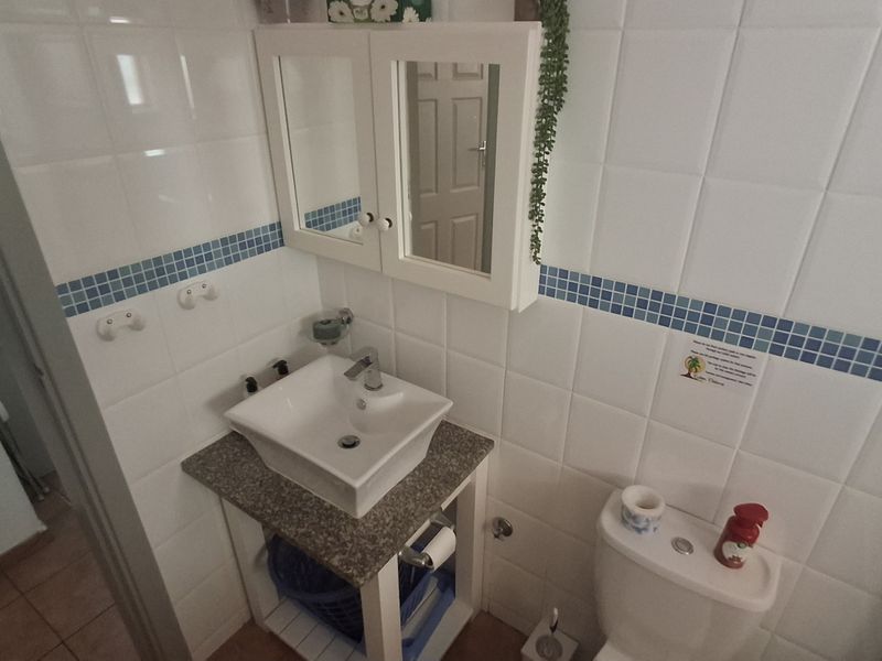 Beachfront Unit Perfect for Holiday Letting or Coastal Getaways - Photo 10