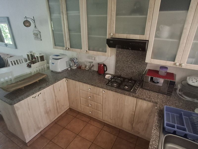 Beachfront Unit Perfect for Holiday Letting or Coastal Getaways - Photo 4