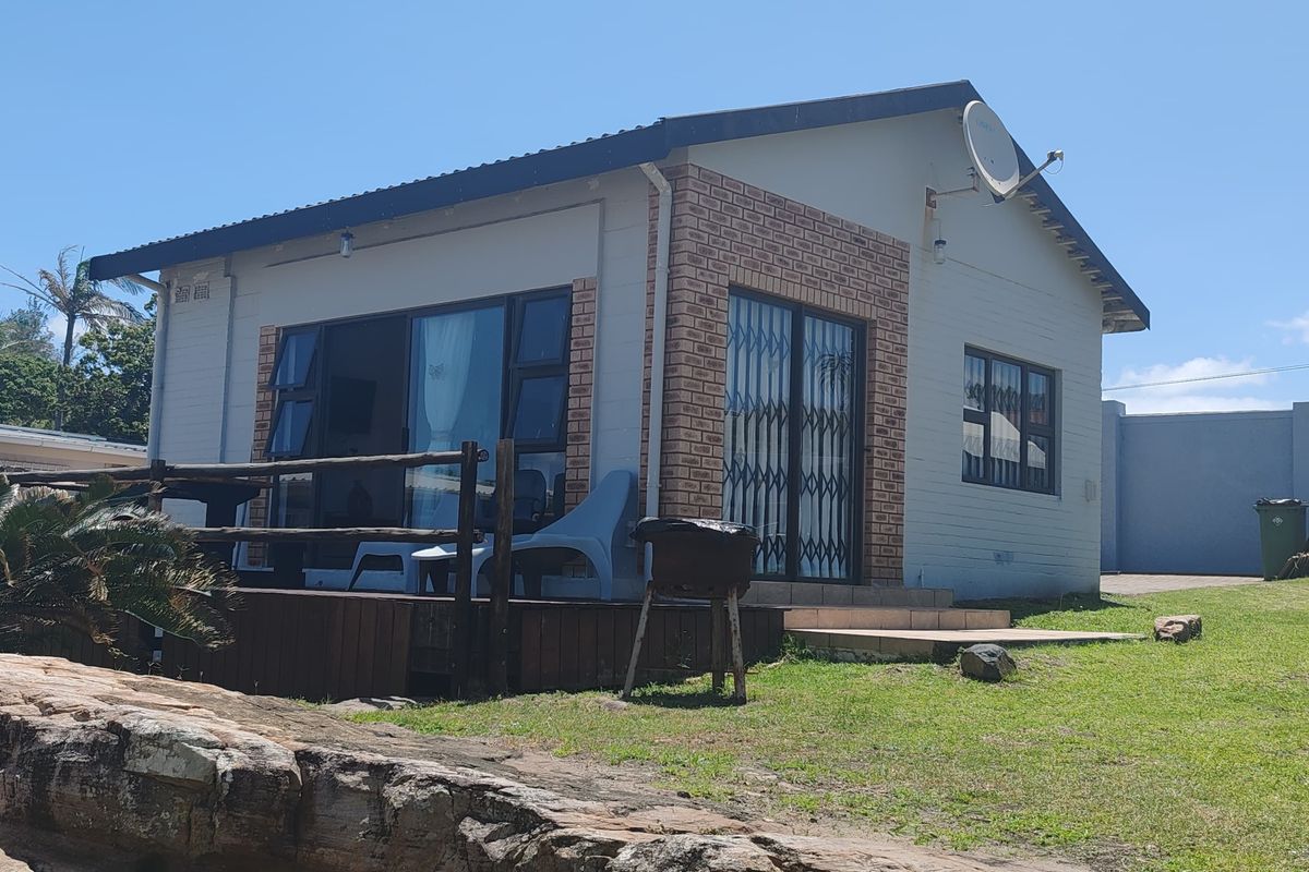 Beachfront Home in Uvongo - Photo 2