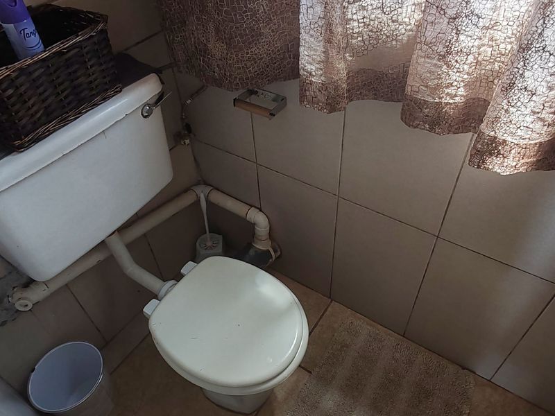 Beachfront Home in Uvongo - Photo 9