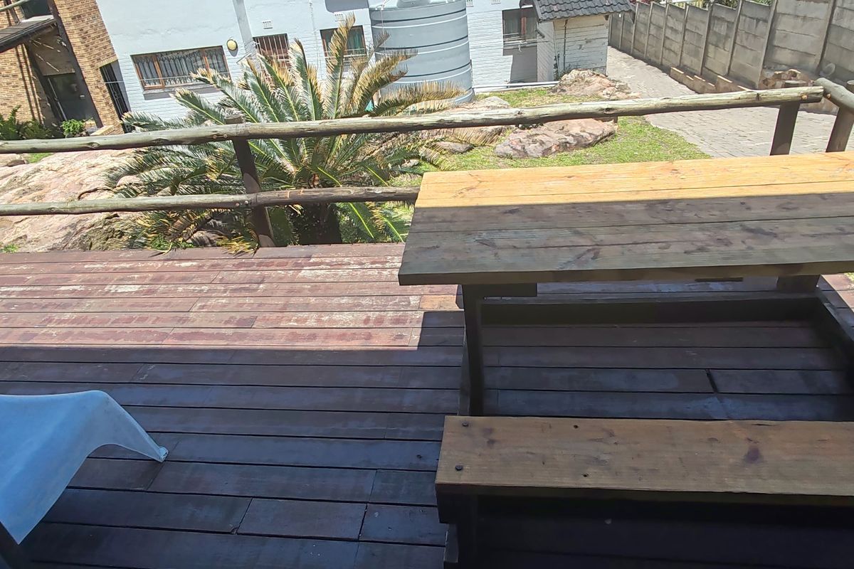 Beachfront Home in Uvongo - Photo 4