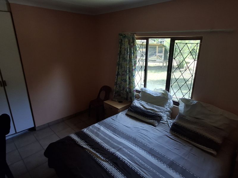 Spacious Family Home - Photo 4