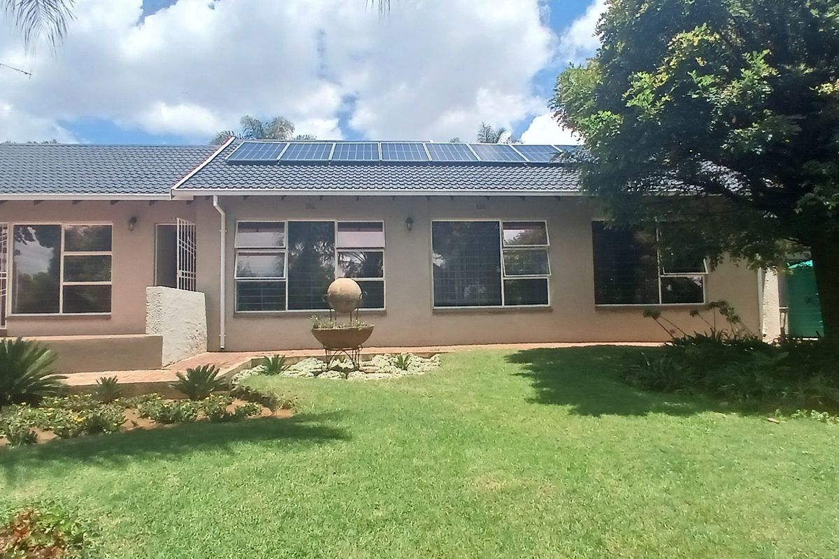 Beautiful, Modern Family Home In Rant-En-Dal Where Comfort, Space & Entertaining Come Together - Photo 4