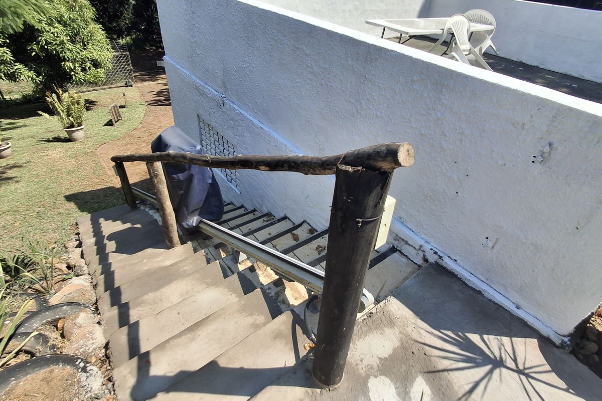 Spacious Family Home in Trafalgar - Photo 4