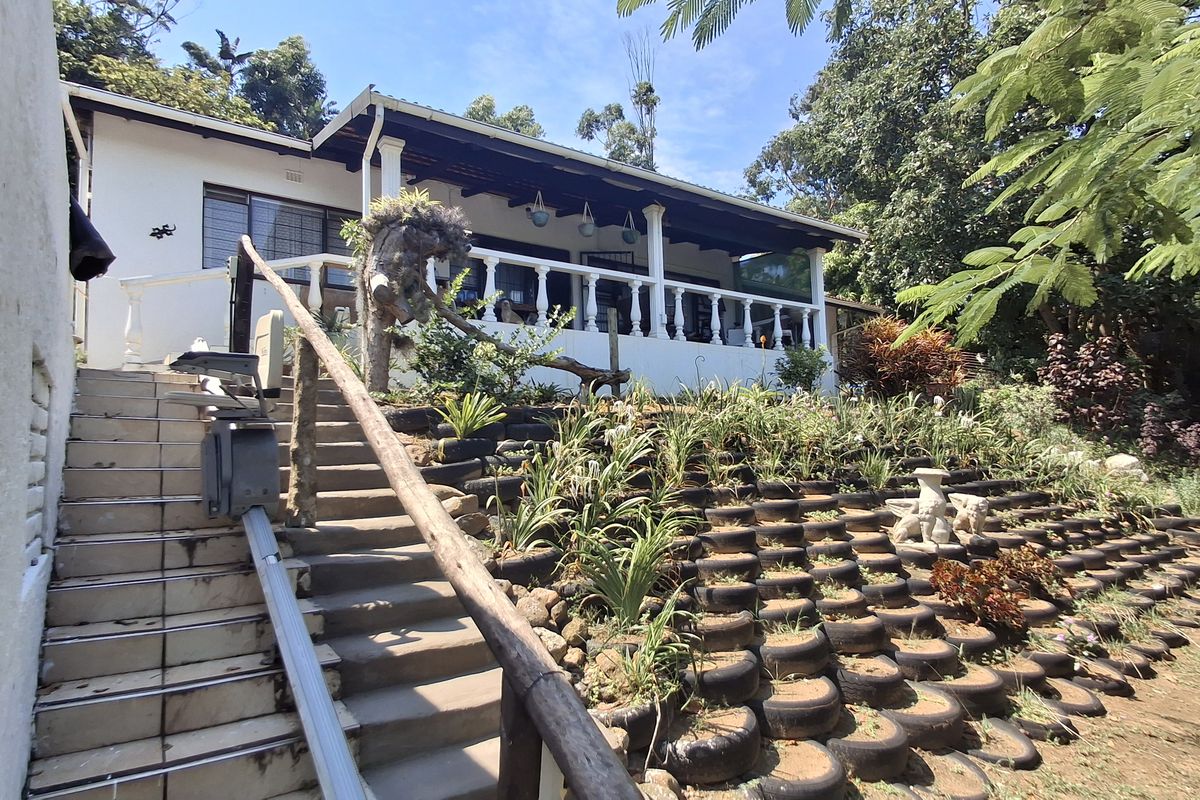 Spacious Family Home in Trafalgar - Photo 5