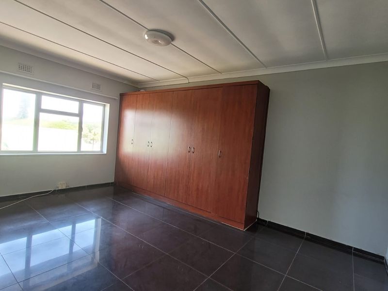 Apartment Rental Monthly In Kingsburgh - Photo 5