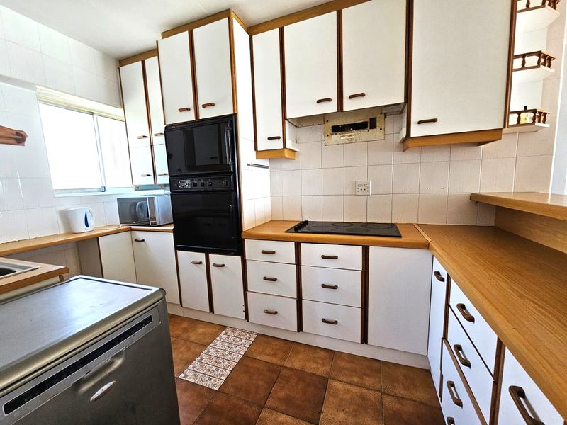 IDEAL FOR HOLIDAY LETTING - Photo 2