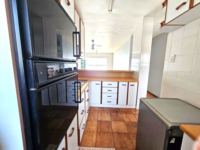 IDEAL FOR HOLIDAY LETTING - Photo 3