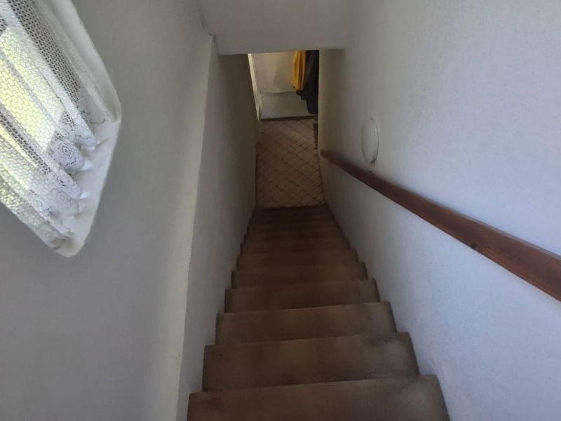 Luxury Coastal Retreat with Income Generating Flatlet - Photo 4