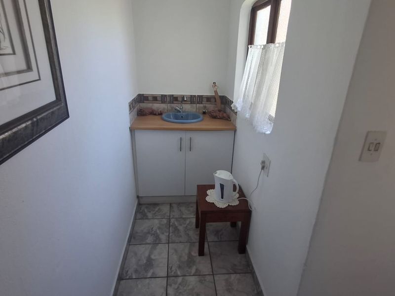 Luxury Coastal Retreat with Income Generating Flatlet - Photo 7