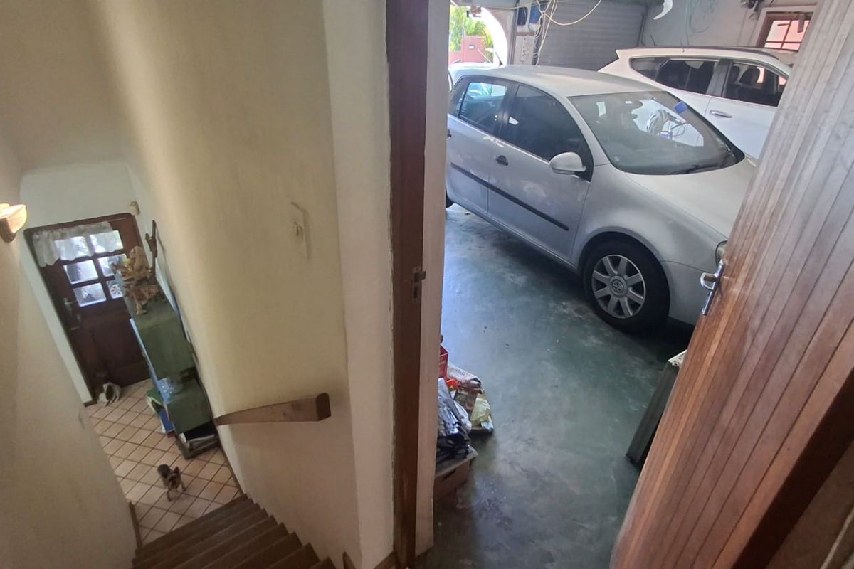 Luxury Coastal Retreat with Income Generating Flatlet - Photo 5