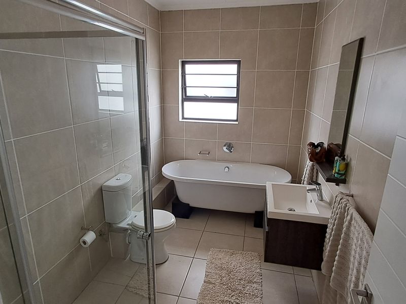 Apartment For Sale In Blouberg - Photo 7