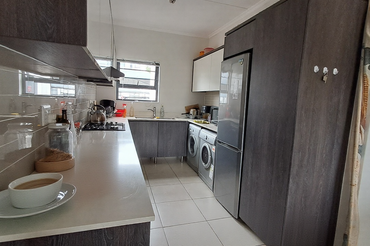 Apartment For Sale In Blouberg - Photo 4