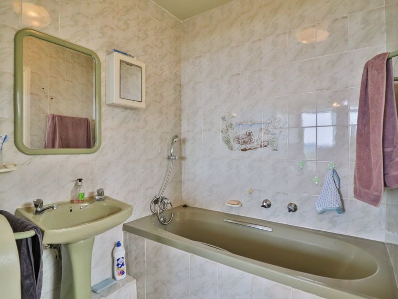 Looking For A Seaside Getaway? - Photo 10