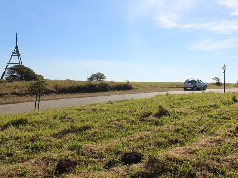 Corner plot in an Up-Market Estate - Photo 5